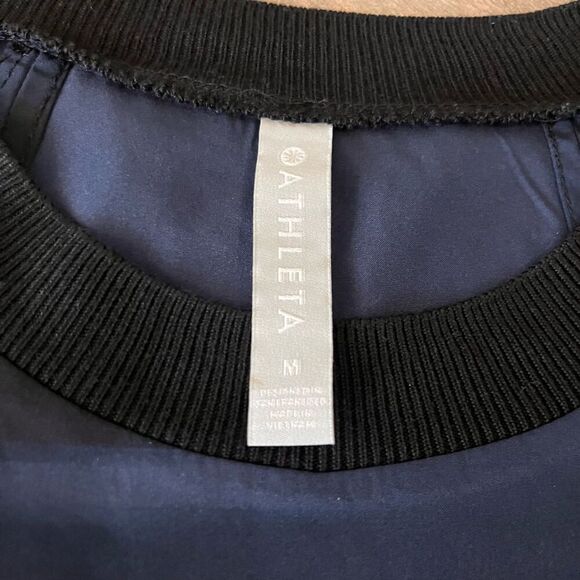 Athleta Blue Pattern Athletic Workout Tank Too Women Medium‎ - Picture 3 of 4